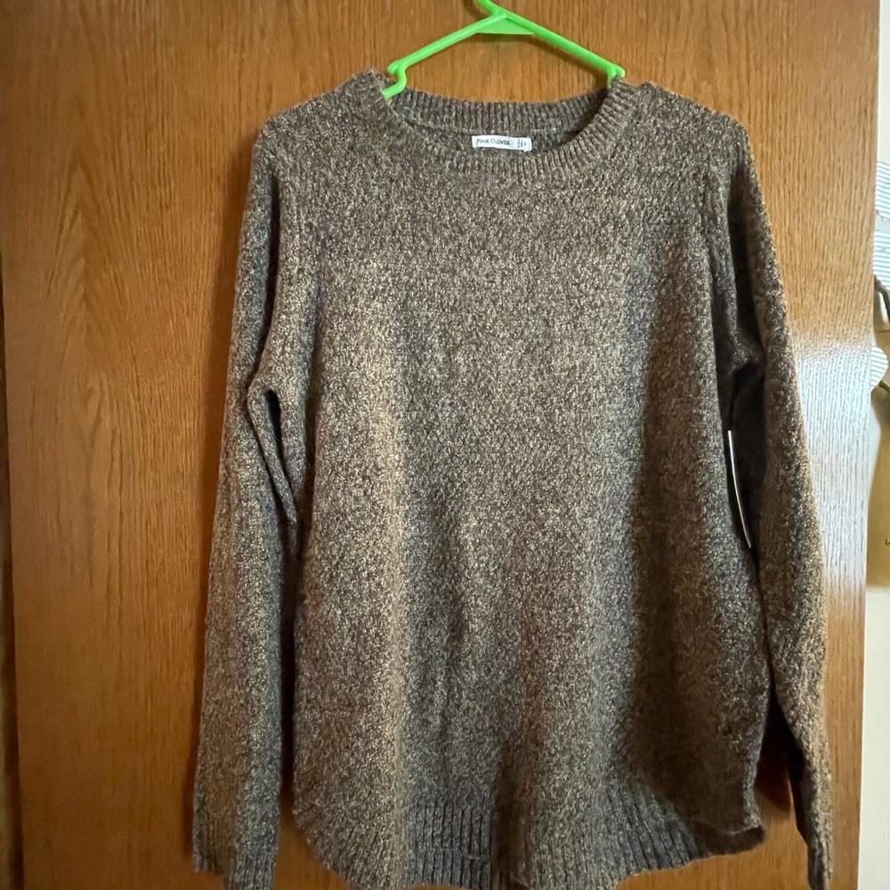 Brown brand new sweater- medium